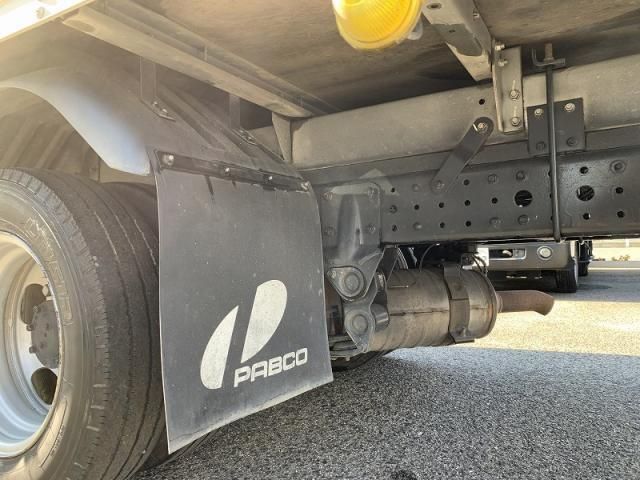 MITSUBISHI CANTER 2017 Image 31