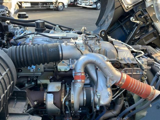 ISUZU GIGA 2024 Image 31