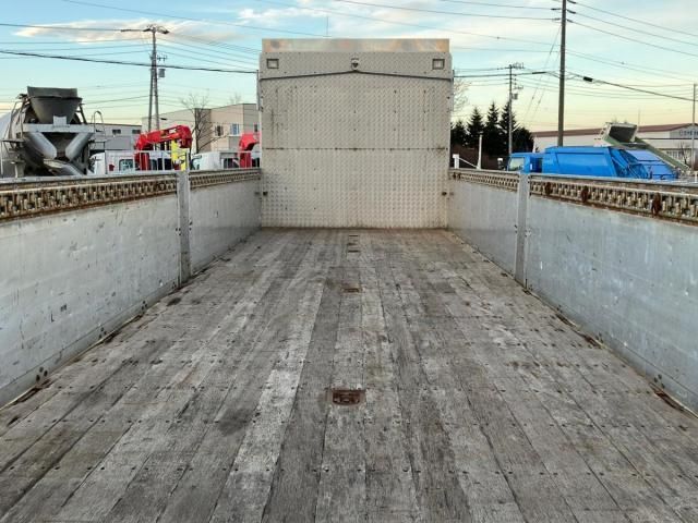 HINO PROFIA 2013 Image 31