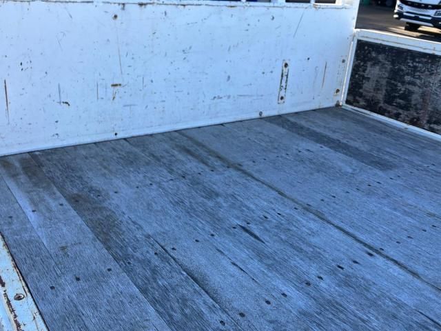 HINO DUTRO 2014 Image 31