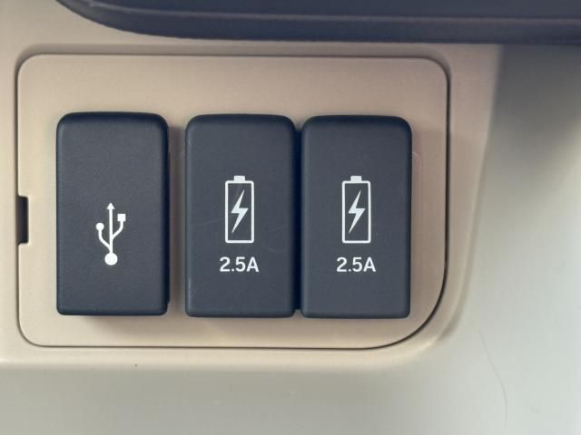 HONDA N BOX 2019 Image 31