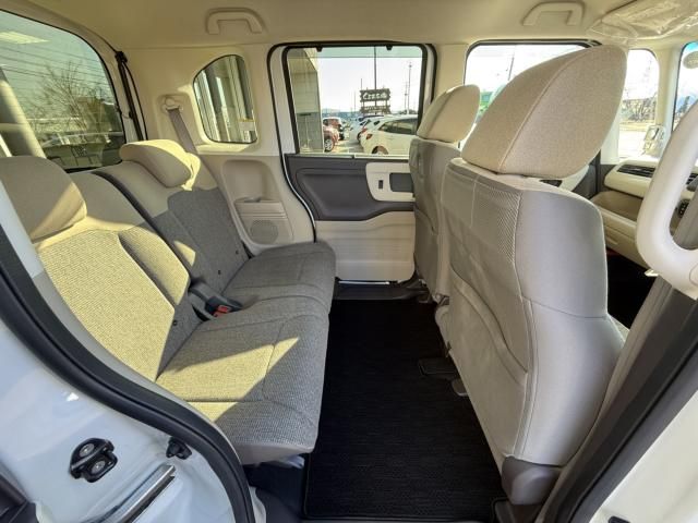 HONDA N BOX 2019 Image 31