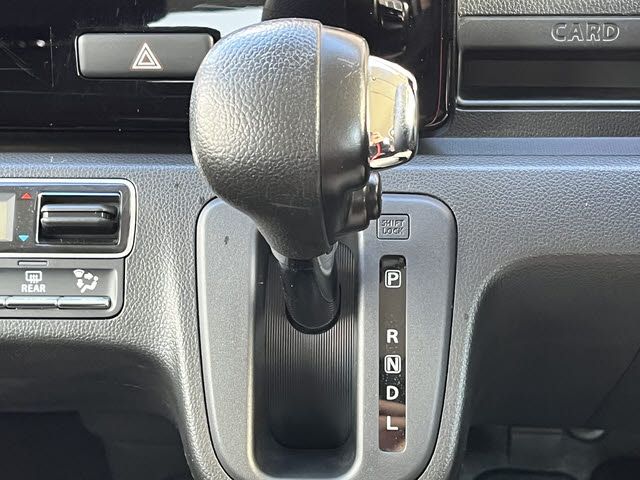 SUZUKI WAGON R STINGRAY 2018 Image 31