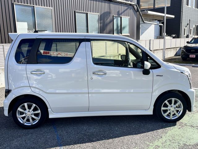 SUZUKI WAGON R STINGRAY 2018 Image 31