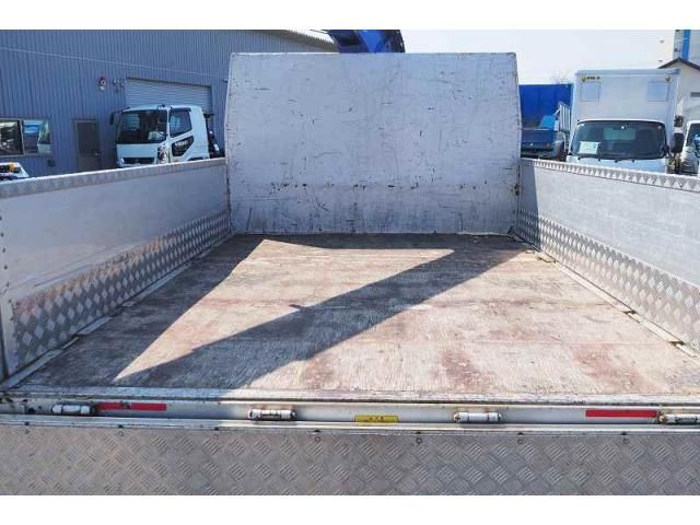 MITSUBISHI CANTER 2018 Image 31