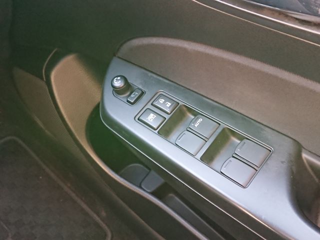 SUZUKI SWIFT 2013 Image 31