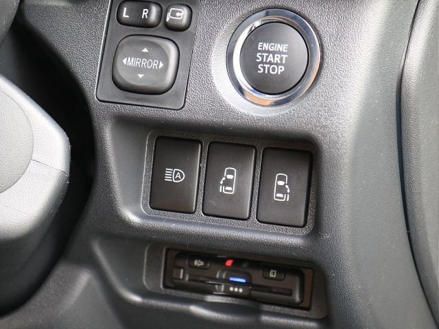 TOYOTA HIACE VAN 4WD 2025 Image 31