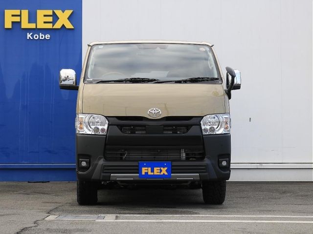 TOYOTA HIACE VAN 4WD 2025 Image 31