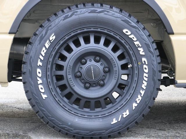 TOYOTA HIACE VAN 4WD 2025 Image 31