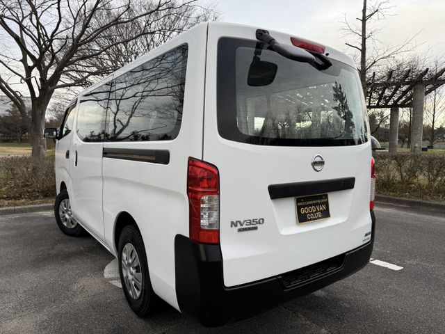 NISSAN NV350 CARAVAN 4WD 2015 Image 31