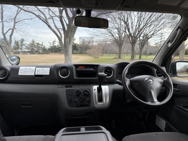 NISSAN NV350 CARAVAN 4WD 2015 Image 31