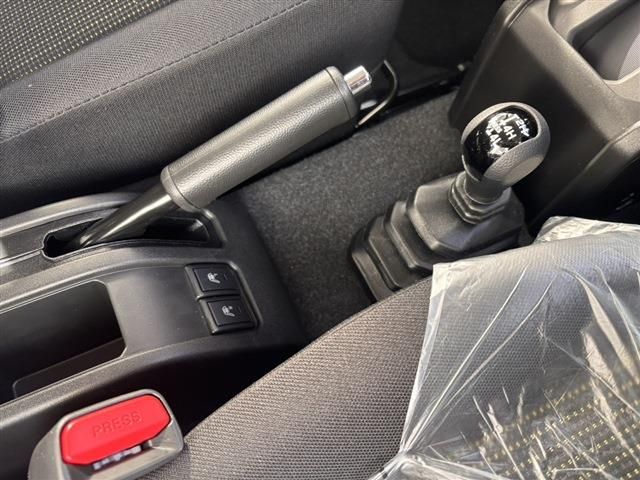 SUZUKI JIMNY 4WD 2025 Image 31