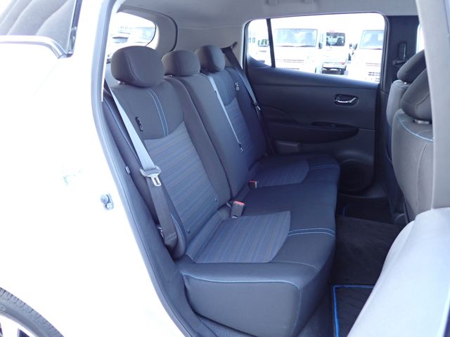 NISSAN LEAF 2020 Image 31