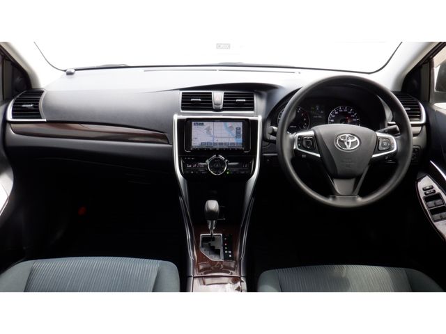 TOYOTA PREMIO 2021 Image 31