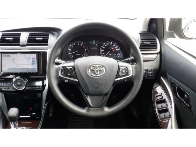 TOYOTA PREMIO 2021 Image 31