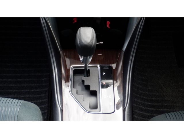 TOYOTA PREMIO 2021 Image 31