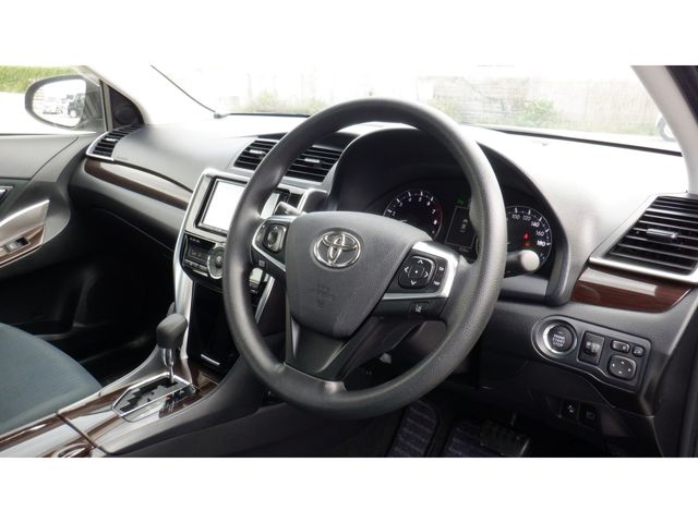 TOYOTA PREMIO 2021 Image 31