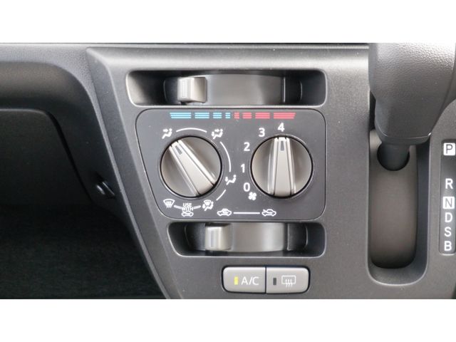 DAIHATSU MIRA E:S 2019 Image 31