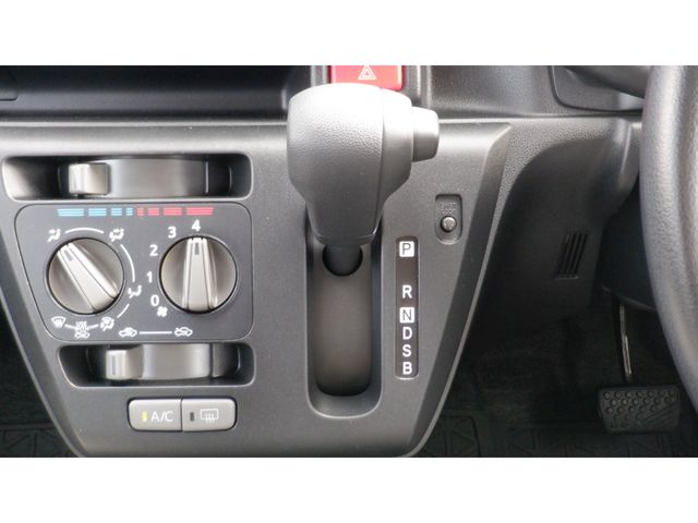 DAIHATSU MIRA E:S 2019 Image 31