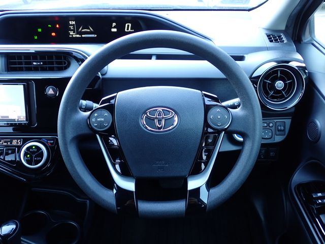 TOYOTA AQUA 2020 Image 31