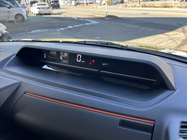 DAIHATSU TANTO FAN CROSS 2025 Image 31