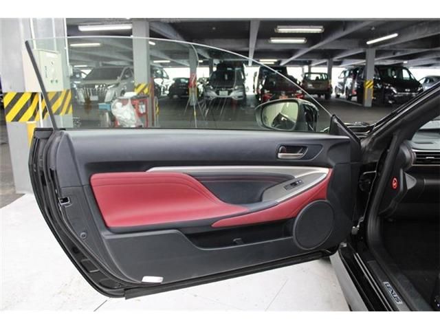 TOYOTA LEXUS RC200T 2016 Image 31