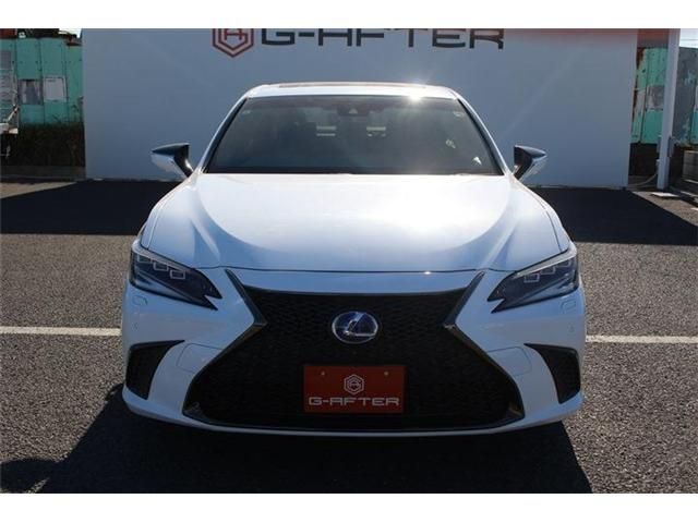 TOYOTA LEXUS ES300H 2021 Image 31