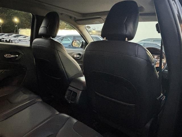 JEEP CHEROKEE 2017 Image 31