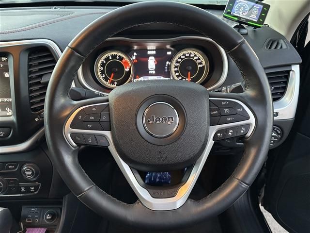 JEEP CHEROKEE 2017 Image 31