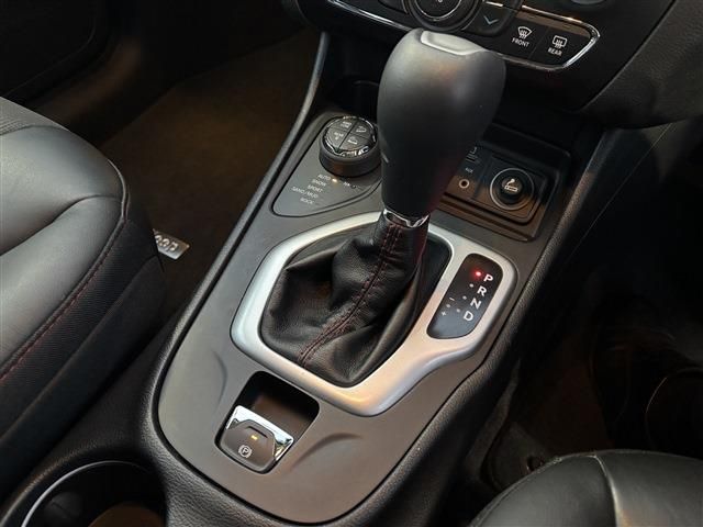 JEEP CHEROKEE 2017 Image 31