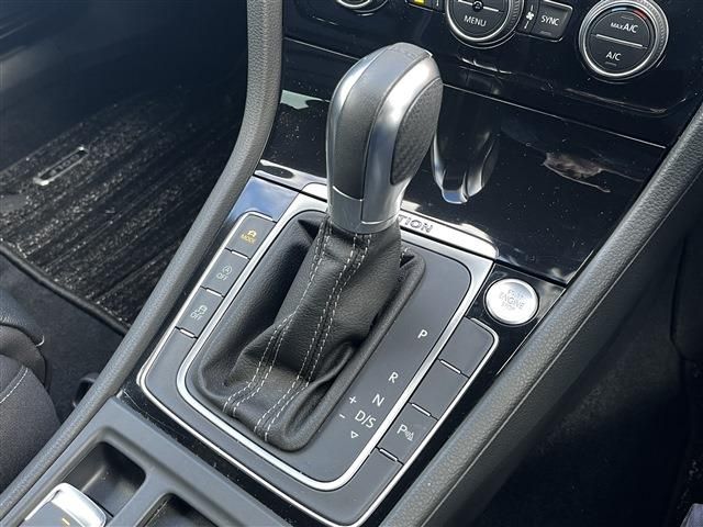 VOLKSWAGEN GOLF R 2018 Image 31