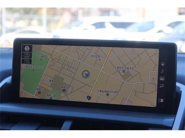 TOYOTA LEXUS NX300H 2017 Image 31