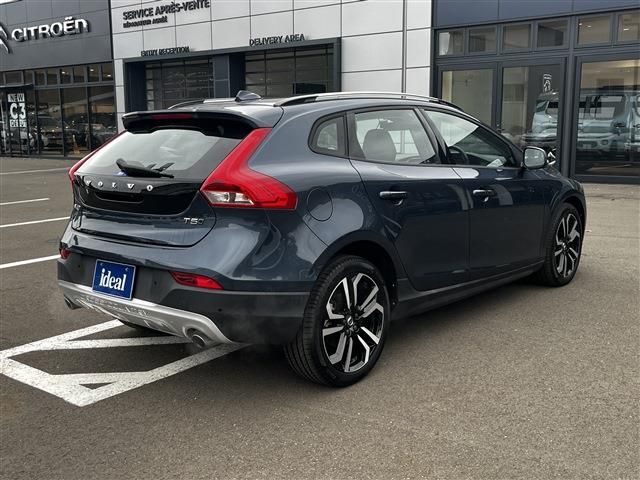 VOLVO V40 CROSS COUN 2017 Image 31