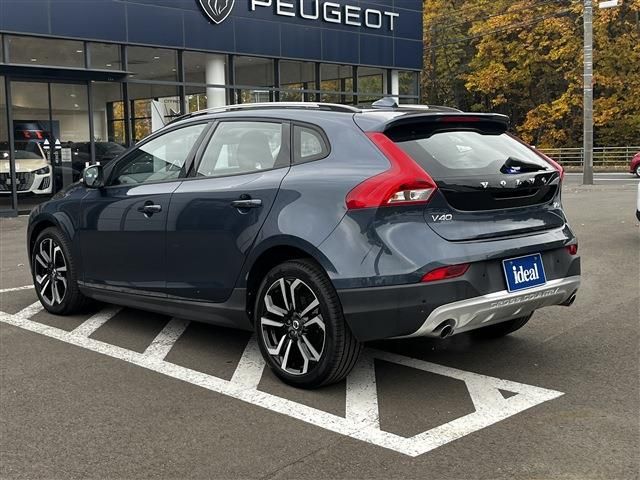 VOLVO V40 CROSS COUN 2017 Image 31