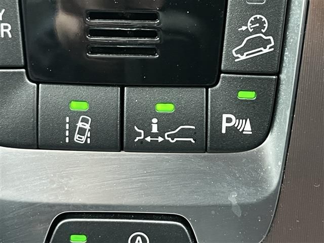 VOLVO V40 CROSS COUN 2017 Image 31