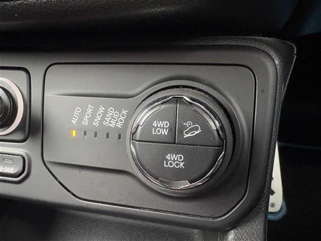 JEEP RENEGADE 2021 Image 31