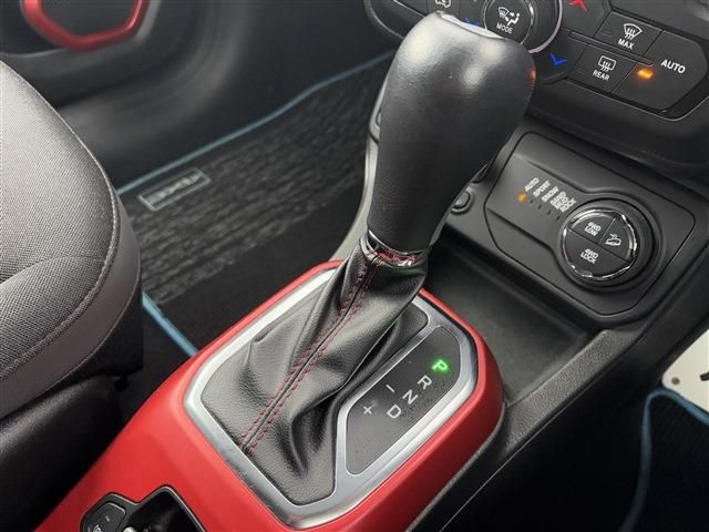 JEEP RENEGADE 2021 Image 31