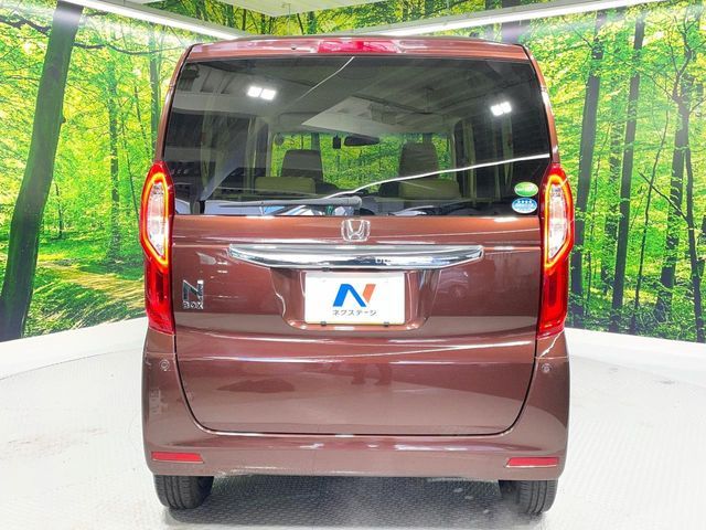 HONDA N BOX 2018 Image 31