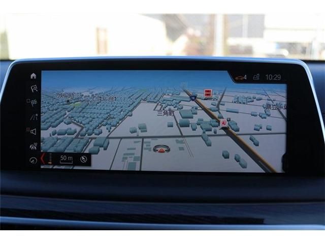 BMW 7SERIES 2017 Image 31