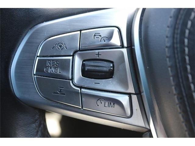 BMW 7SERIES 2017 Image 31