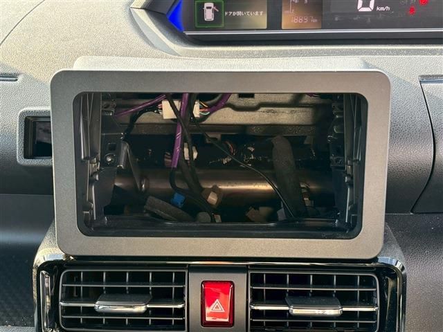 DAIHATSU TANTO CUSTOM 2023 Image 31