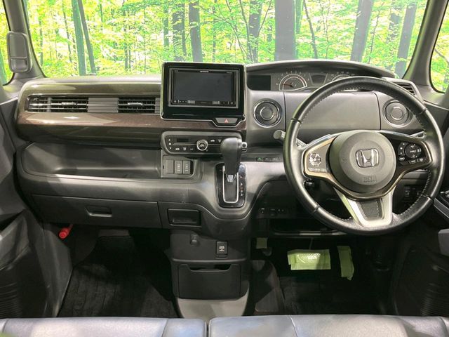 HONDA N BOX CUSTOM 2017 Image 31