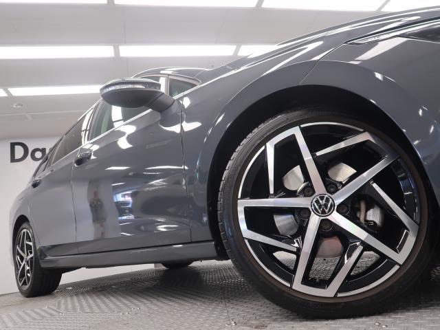 VOLKSWAGEN GOLF VARI 2024 Image 31