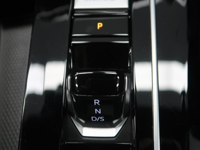 VOLKSWAGEN GOLF 2023 Image 31