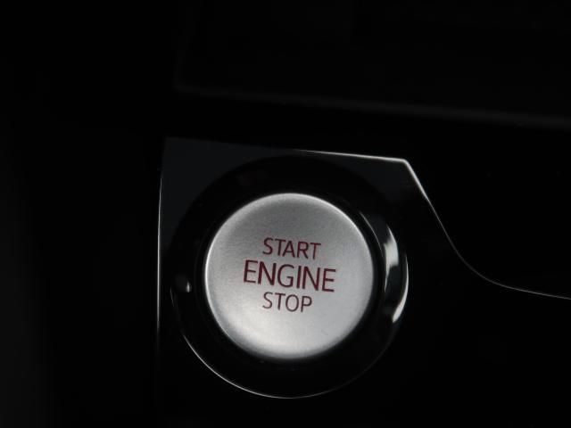 VOLKSWAGEN T-CROSS 2021 Image 31