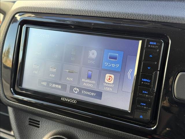 TOYOTA VITZ 2017 Image 31