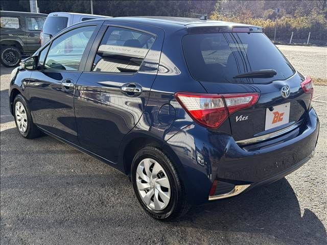 TOYOTA VITZ 2017 Image 31