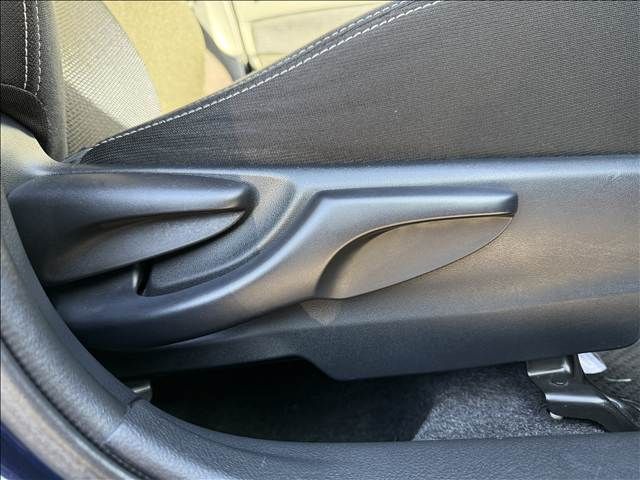 TOYOTA VITZ 2017 Image 31