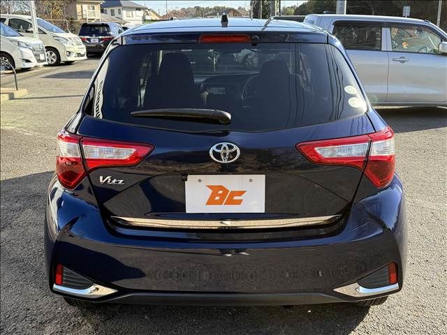 TOYOTA VITZ 2017 Image 31