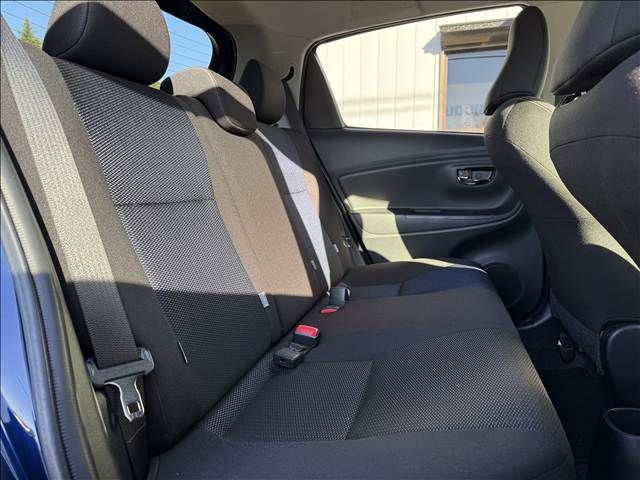 TOYOTA VITZ 2017 Image 31